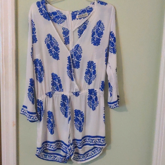 Pre-Worn White and Blue Romper XL with Korean label 🏷️ OBO - Picture 1 of 14